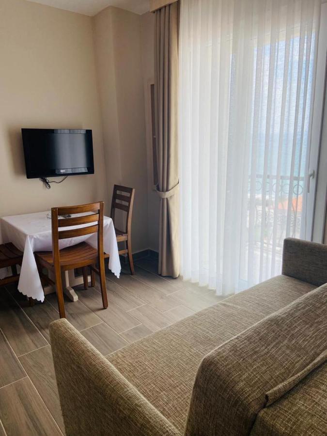 İleri Hotel&Apartments Çeşme Buitenkant foto