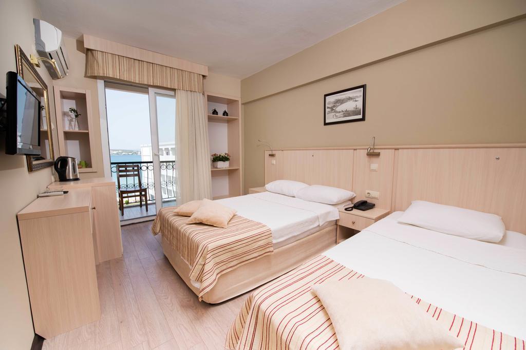 İleri Hotel&Apartments Çeşme Kamer foto