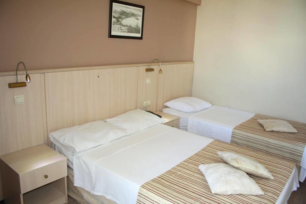 İleri Hotel&Apartments Çeşme Buitenkant foto
